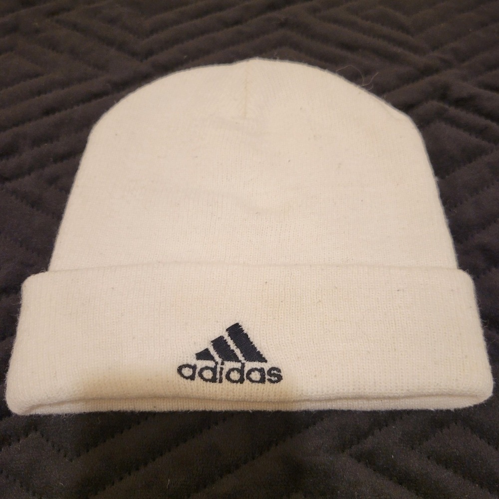 Men's Adidas White Cuffed Beanie Black Logo One Size Clean Minimalist Streetwear